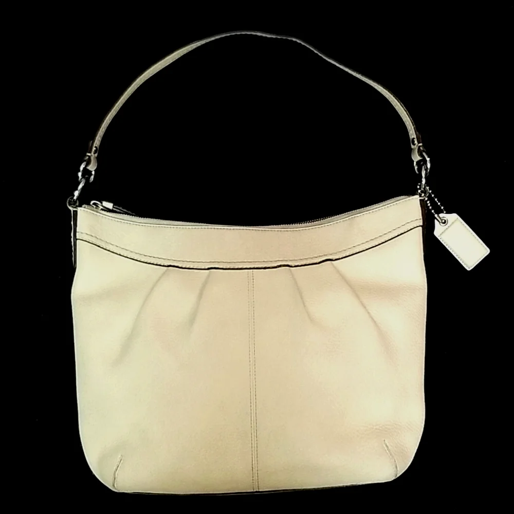 COACH Purse Pebbled Leather Hobo Bag Soho pleated